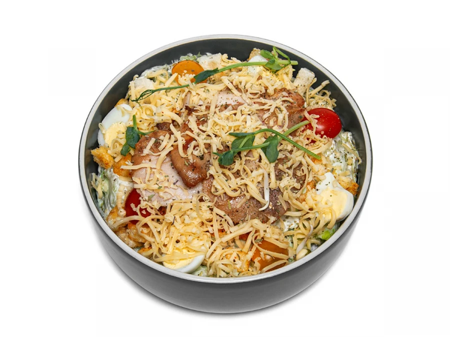 Салат Цезарь с курицей