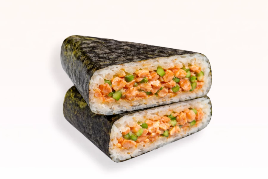 Онигири с лососем терияки 