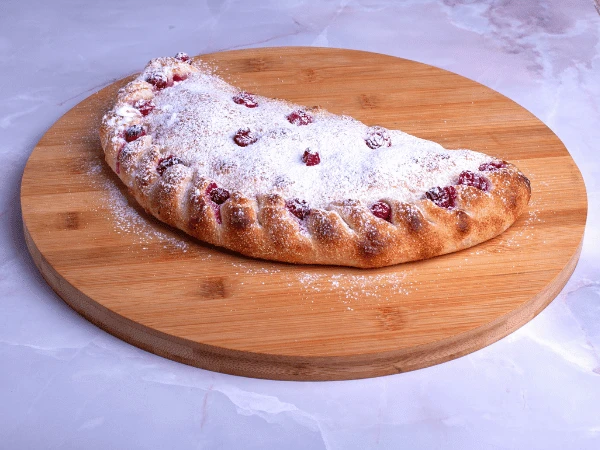 Кальцоне с яблоками