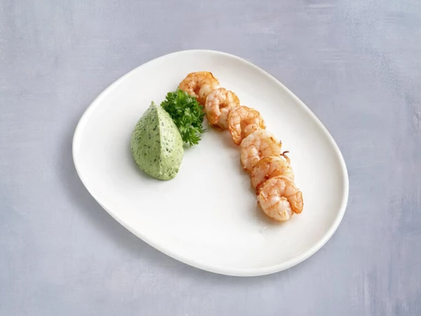 Жаренные тигровые креветки с сырным соусом