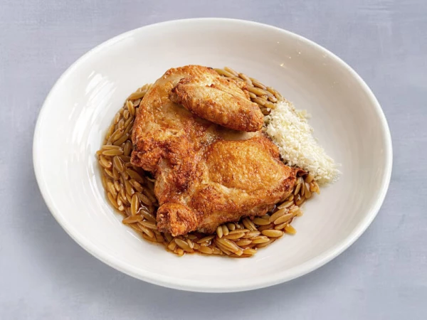 Паста Орзо с цыпленком Корнишон