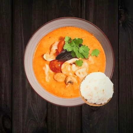 Том Ям с морепродуктами