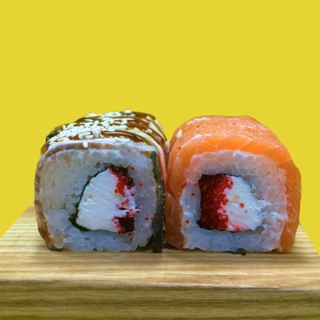 Ролл с лососем  и угрём