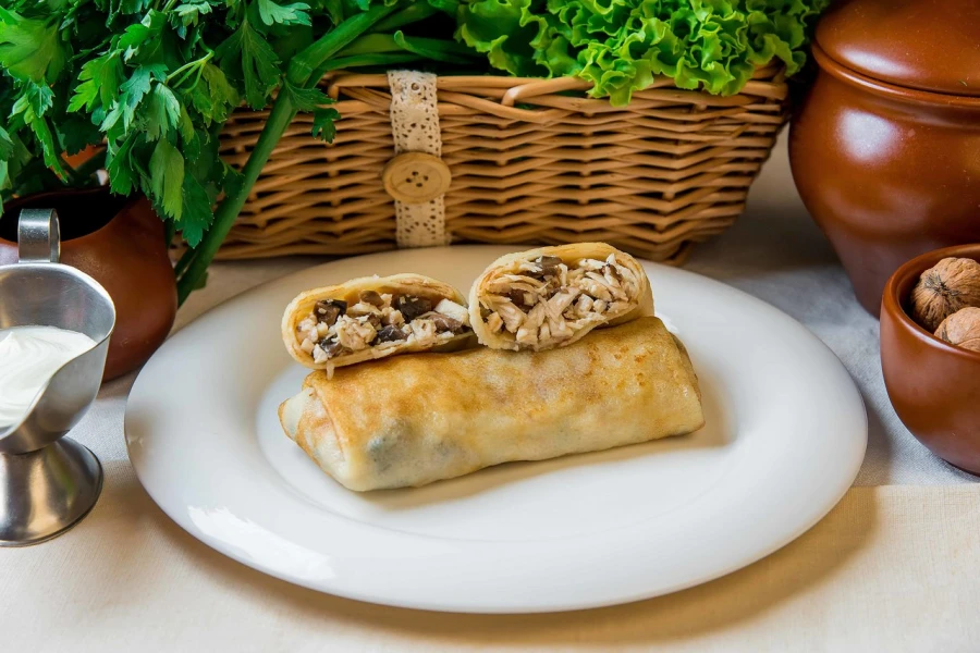 Блины с курицей, грибами и сыром 2 шт