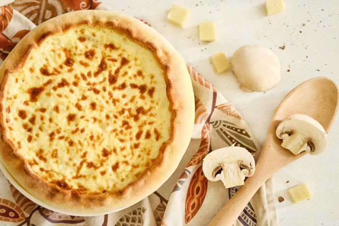 Киш с курицей и лесными грибами