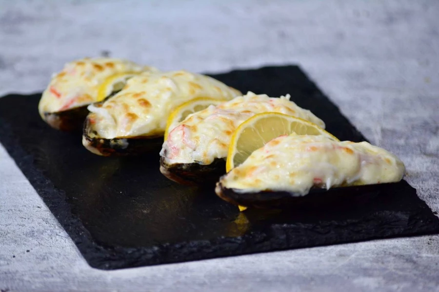 Мидии Сырные 