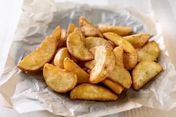 Картофельные дольки со специями