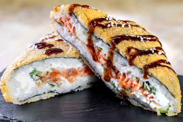 Суши сэндвич с лососем