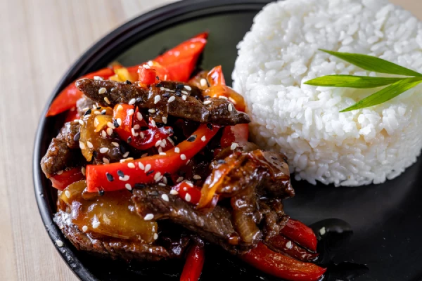 Говядина в кисло-сладком соусе