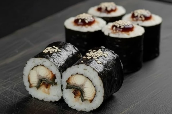 Ролл с угрем