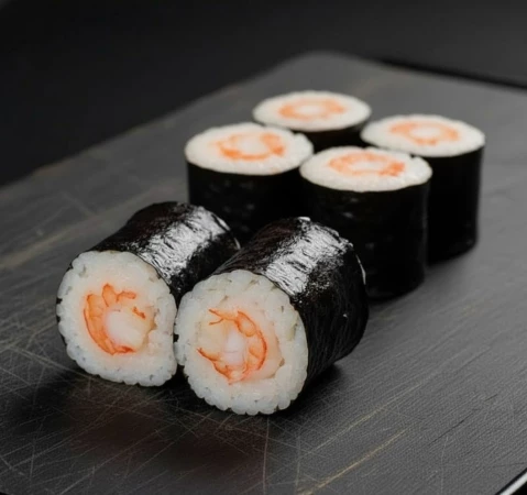 Ролл с креветкой