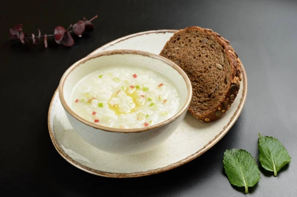 Каша рисовая с яблоком