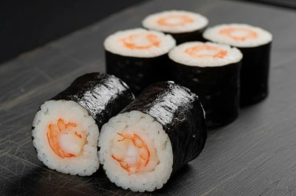 Ролл с креветкой