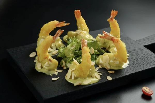 Креветки тигровые 6 шт. в соусе васаби