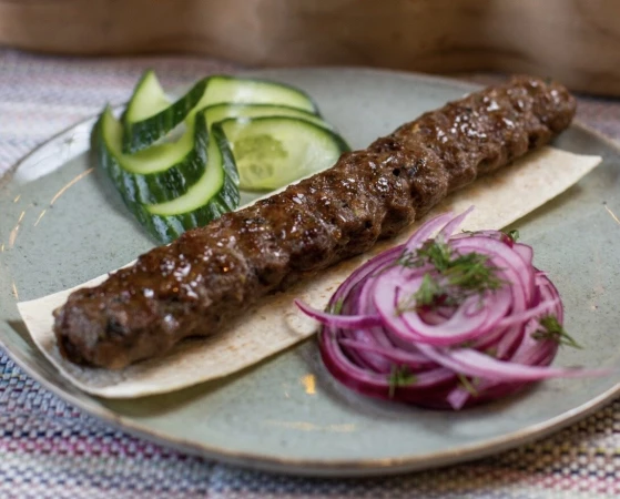 Люля кебаб из говядины с сыром