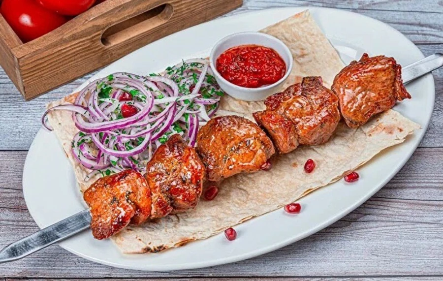 ШАШЛЫК ИЗ СВИНИНЫ «ШЕЙКА»