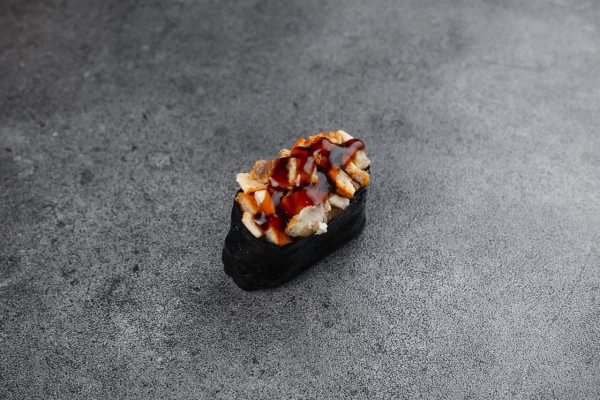 Гункан угорь запеченный