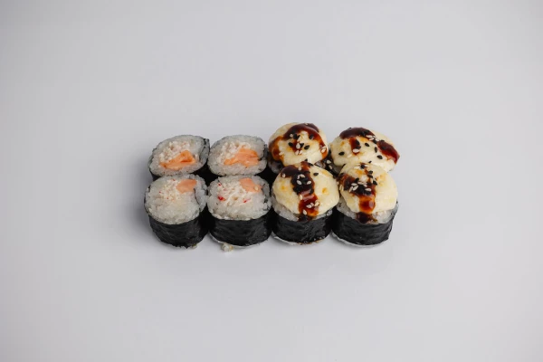 Запеченный маки с лососем