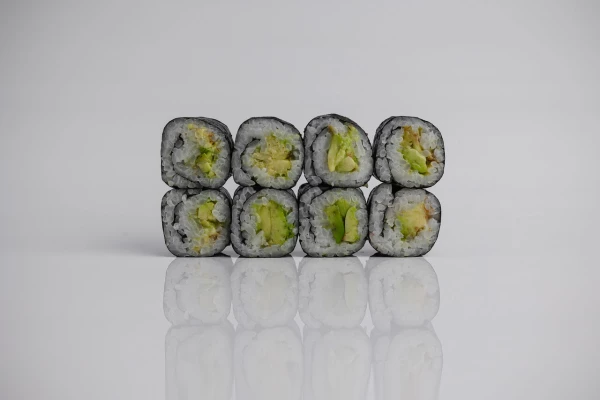 Мини-ролл с авокадо