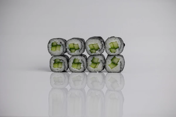 Мини-ролл с огурцом