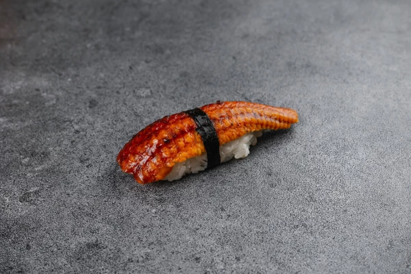 Суши угорь