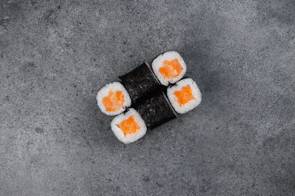 Ролл с тунцом