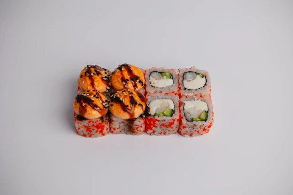 Запеченный сырный с тигровой креветкой