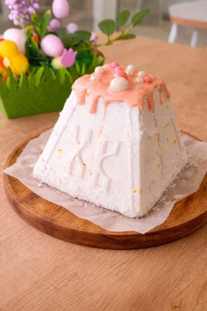 Пасха творожная с цукатами