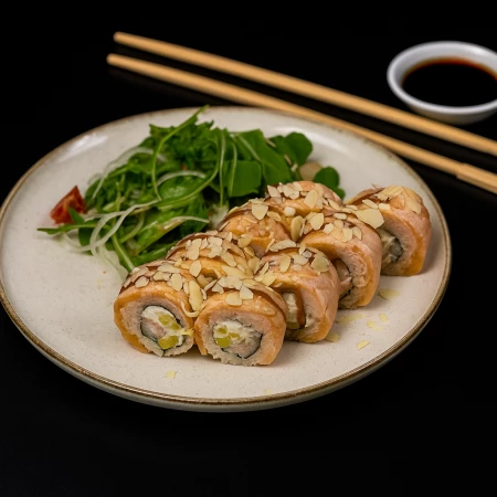 Ролл Сакура с лососем и креветкой