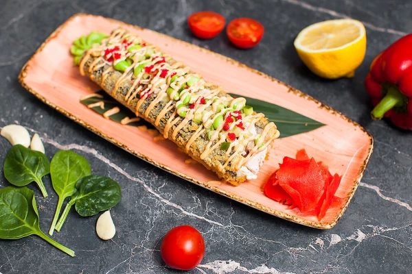 Хот-дог ролл с угрем и курицей