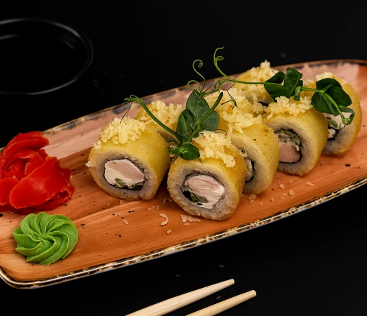 Ролл Жареный с курицей