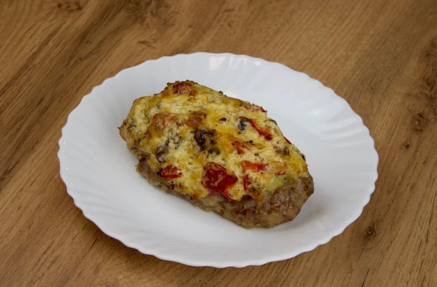 Ленивец с сыром и овощами