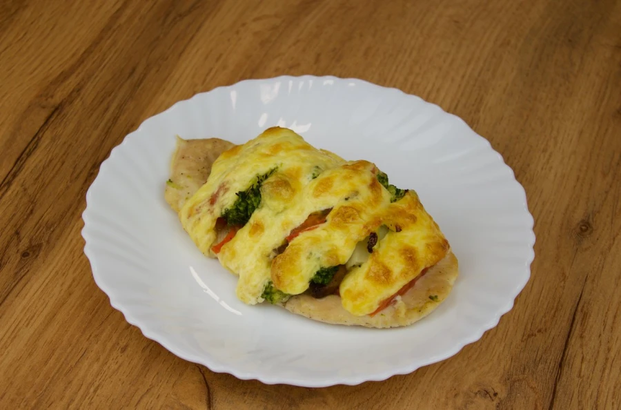 Филе куриное с грибами и брокколи