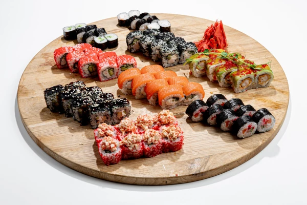 Сет ВАЛЕРА! ЗАЧЕМ ТЫ СТОЛЬКО РОЛЛОВ ЗАКАЗАЛ???