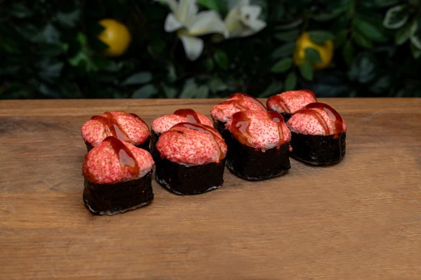 Запеченный ролл с креветкой