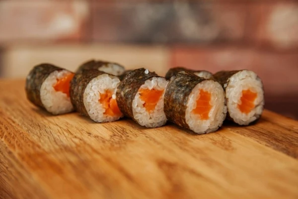 МАКИ с лососем