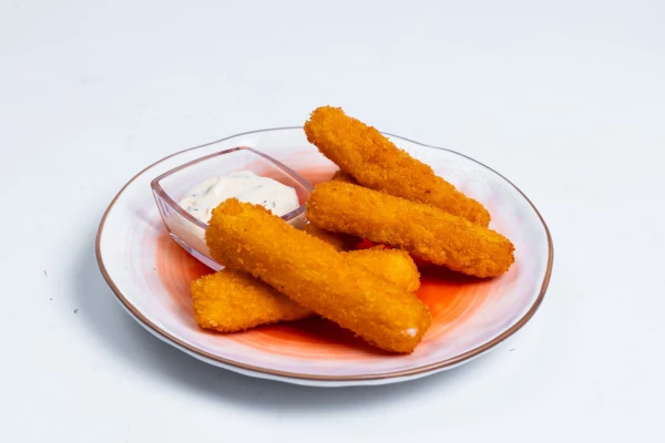 Сырные палочки с чесночным соусом