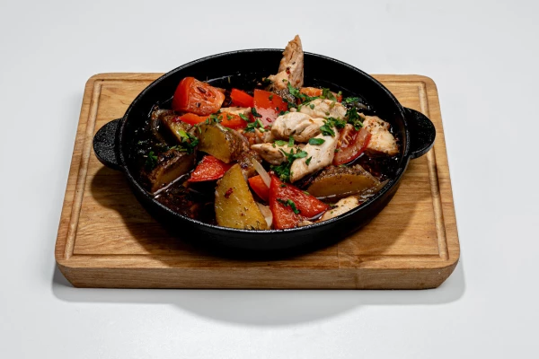 Сковорода с курицей