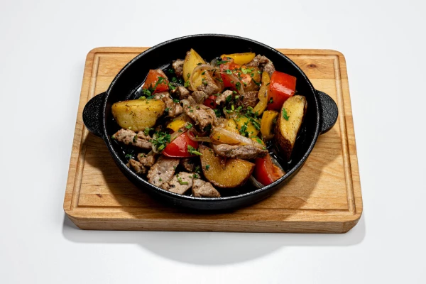 Сковорода со свининой