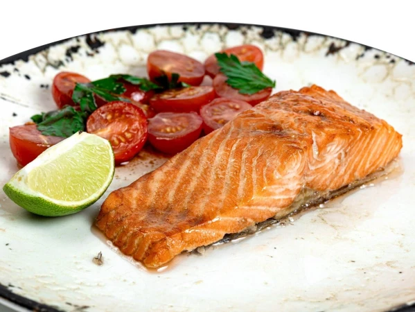 Стейк из лосося с терияки и лаймом	