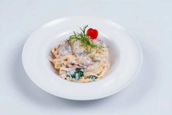 Паста с курицей и грибами 320гр УНО2