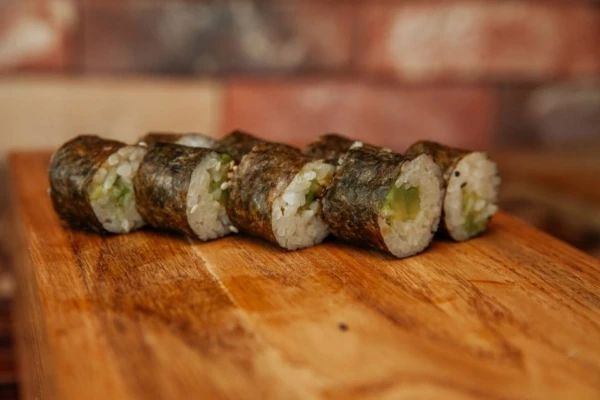МАКИ с авокадо
