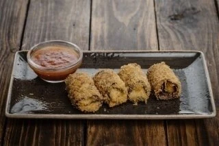 Жареные рулетики из баклажан