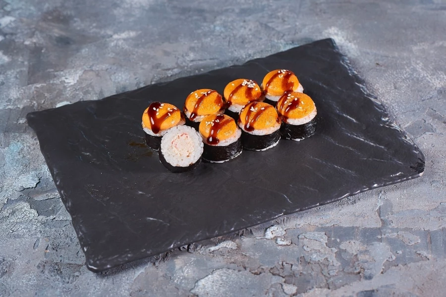 Запеченный ролл маки спайси-краб