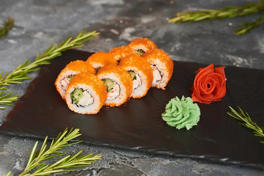 Ролл Калифорния классическая В ПОДАРОК !