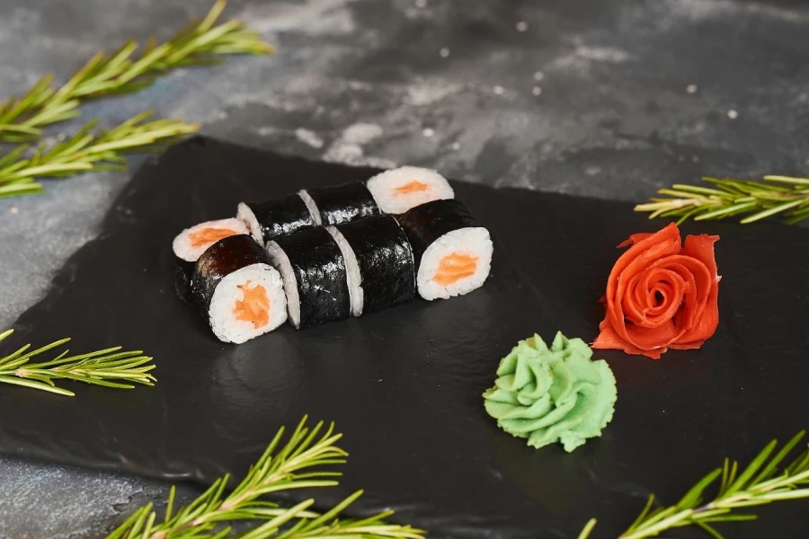 Маки Лосось