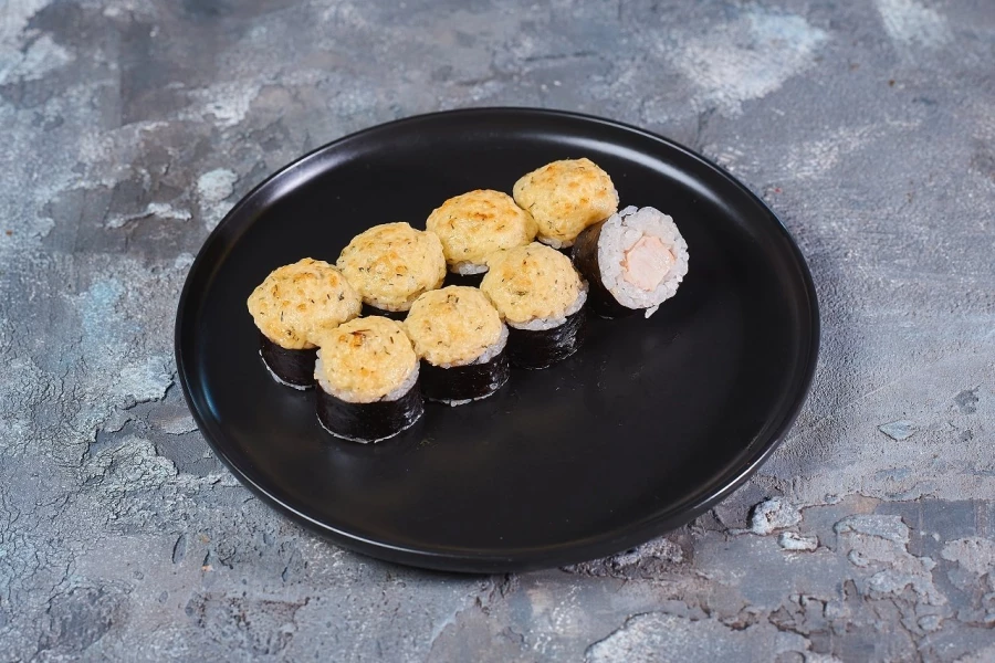 Запеченный ролл маки курица