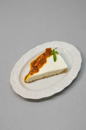 Чизкейк с морошковым вареньем 