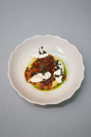 Говяжьи щечки с картофельным пюре 