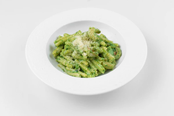 Паста с креветками и шпинатом 